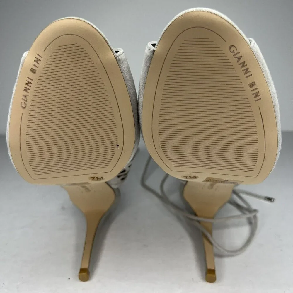 Gianni Bini Newbuck Soft Gray Suede Leather Cut-Out Heels Womens Size 7 - Picture 8 of 9